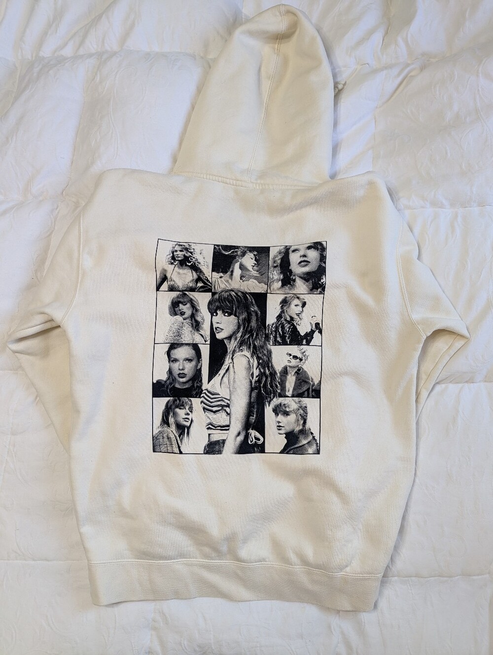 Taylor Swift The Eras Tour Hoodie Size L